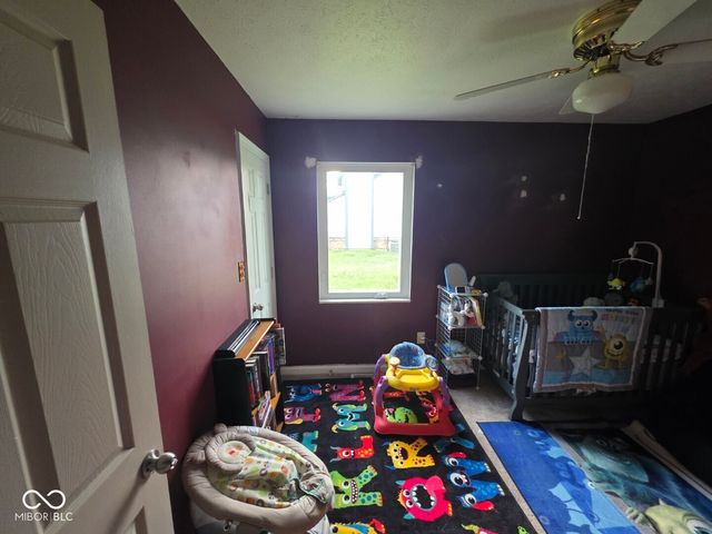 271 Bear Story Court, Greenfield, IN 46140