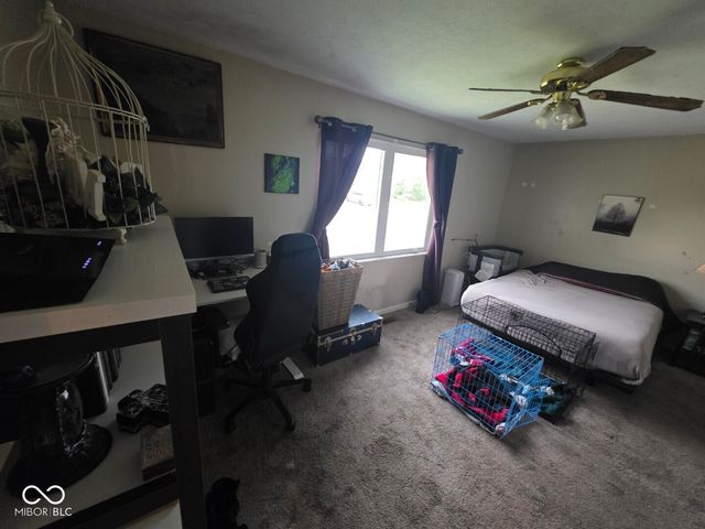 271 Bear Story Court, Greenfield, IN 46140