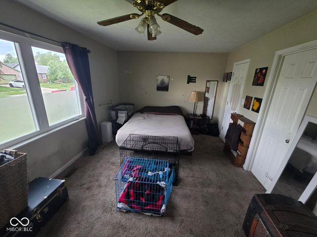 271 Bear Story Court, Greenfield, IN 46140