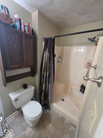 271 Bear Story Court, Greenfield, IN 46140