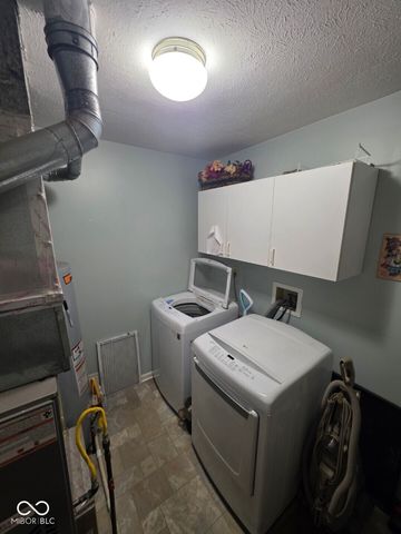 271 Bear Story Court, Greenfield, IN 46140