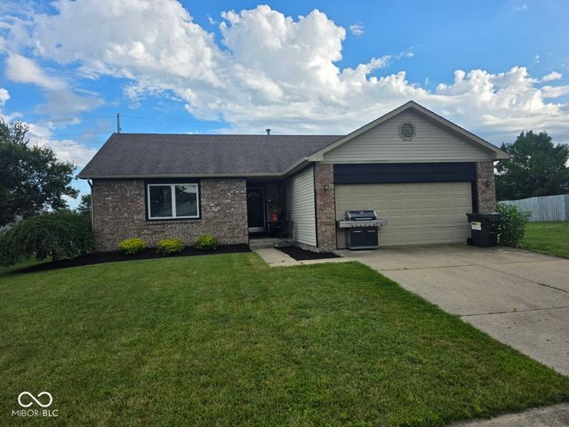 271 Bear Story Court, Greenfield, IN 46140