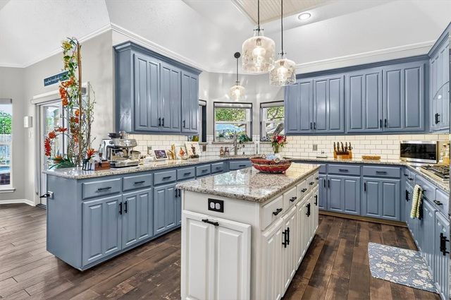 8934 Villefrance, Corpus Christi, TX 78414