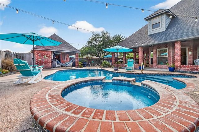 8934 Villefrance, Corpus Christi, TX 78414