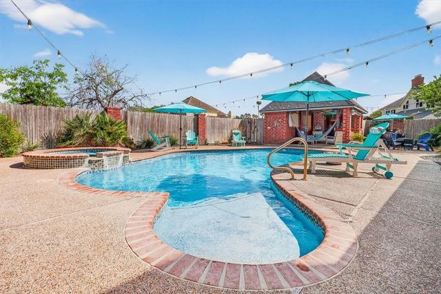 8934 Villefrance, Corpus Christi, TX 78414