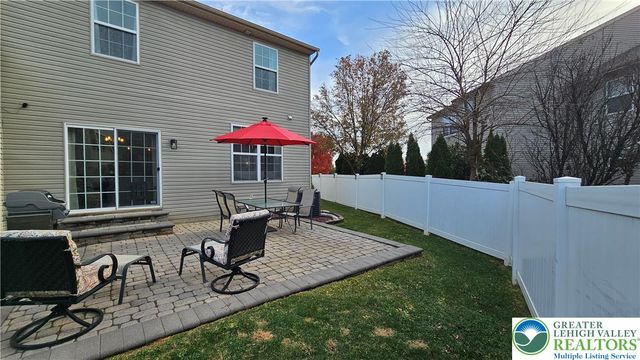 247 Milkweed Drive, Upper Macungie Twp, PA 18104