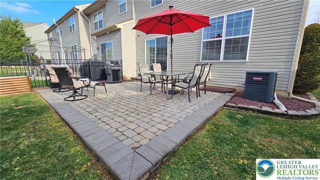 247 Milkweed Drive, Upper Macungie Twp, PA 18104