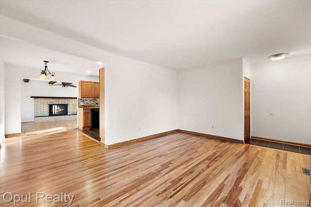 38731 Ann Arbor Trail, Livonia, MI 48150