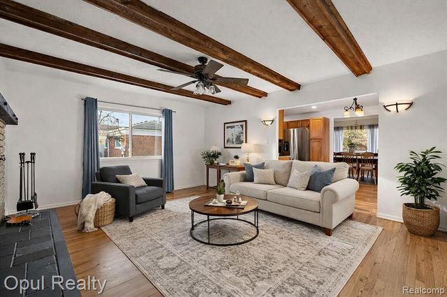 38731 Ann Arbor Trail, Livonia, MI 48150