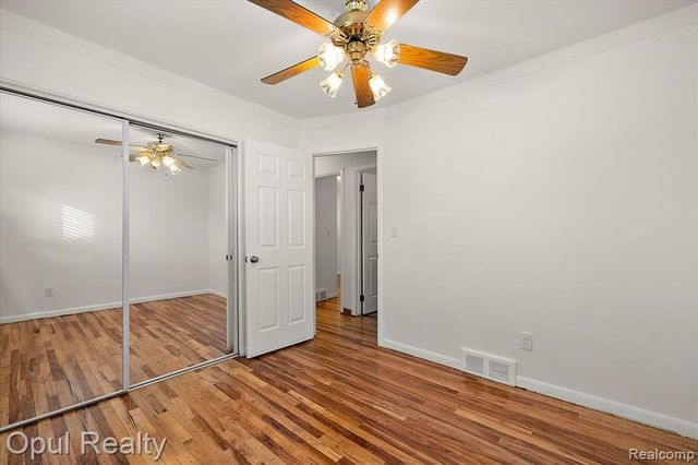 38731 Ann Arbor Trail, Livonia, MI 48150