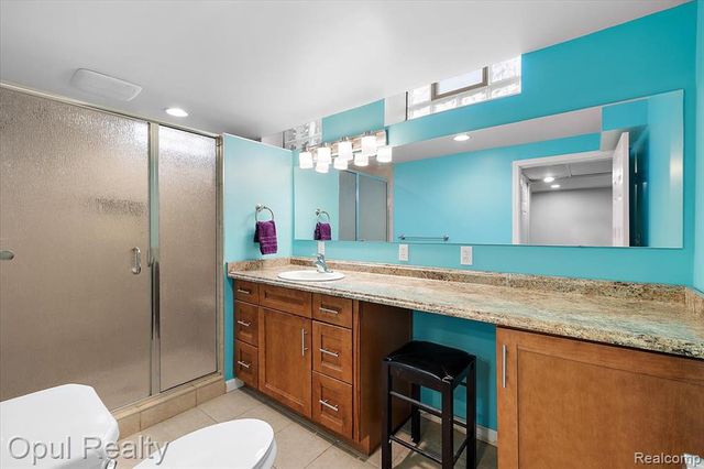 38731 Ann Arbor Trail, Livonia, MI 48150