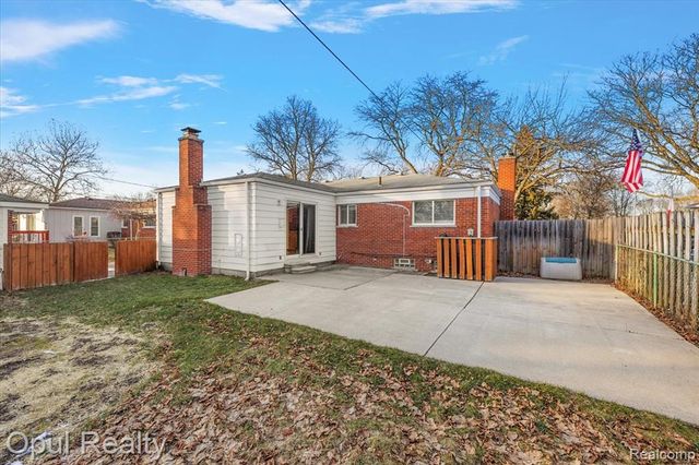 38731 Ann Arbor Trail, Livonia, MI 48150