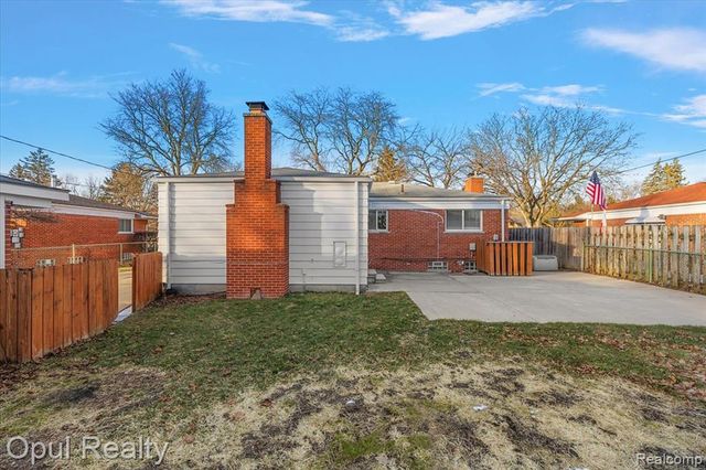 38731 Ann Arbor Trail, Livonia, MI 48150