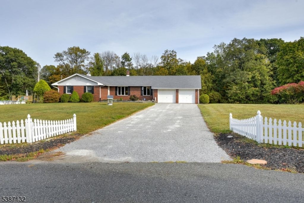 285 Wild Cat Rd, Franklin Boro, NJ 07416