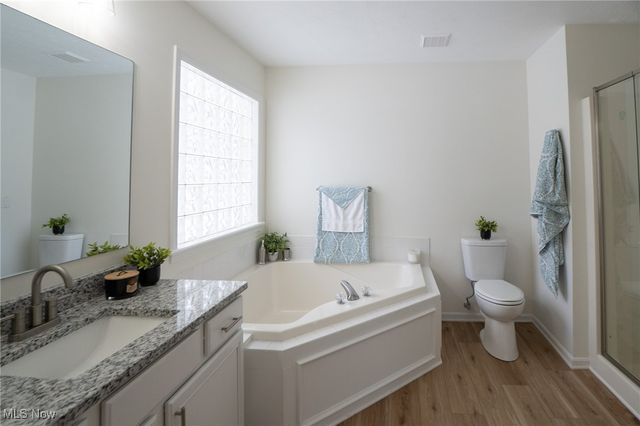 10344 Sudbury Circle NW, North Canton, OH 44720