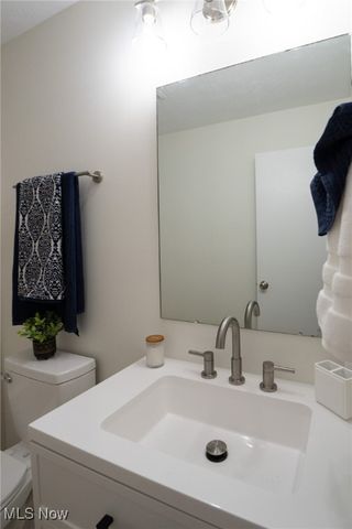 10344 Sudbury Circle NW, North Canton, OH 44720