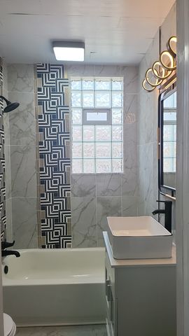 1708 W Steuben Street, Chicago, IL 60643