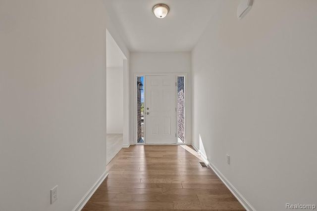 29112 Myles Andrew Drive, South Lyon, MI 48178