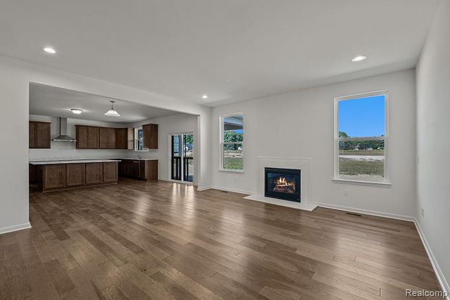 29112 Myles Andrew Drive, South Lyon, MI 48178