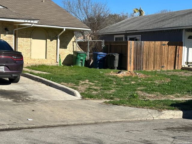 5737 Stiffkey, San Antonio, TX 78228