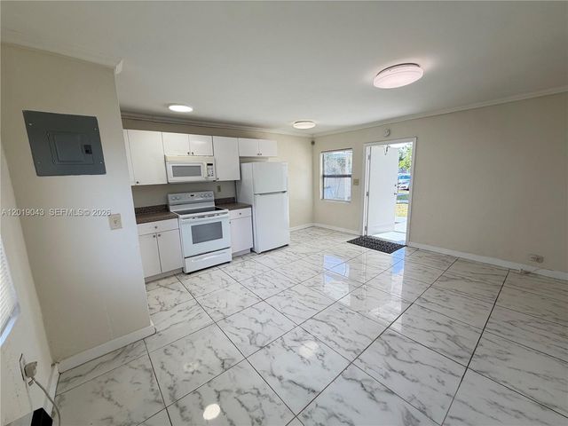 2571 NW 13th Ct 3, Fort Lauderdale, FL 33311