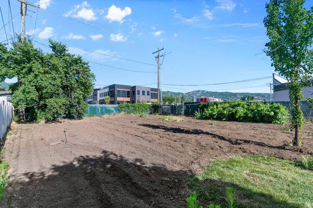 397 S 425 W, Bountiful, UT 84010