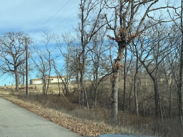 7 S Hills Loop, Holiday Island, AR 72631