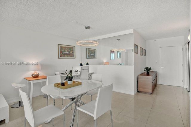 90 Alton Rd 2907, Miami Beach, FL 33139
