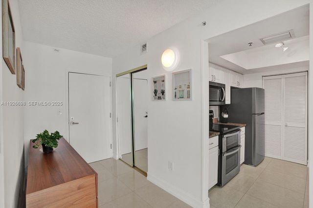 90 Alton Rd 2907, Miami Beach, FL 33139