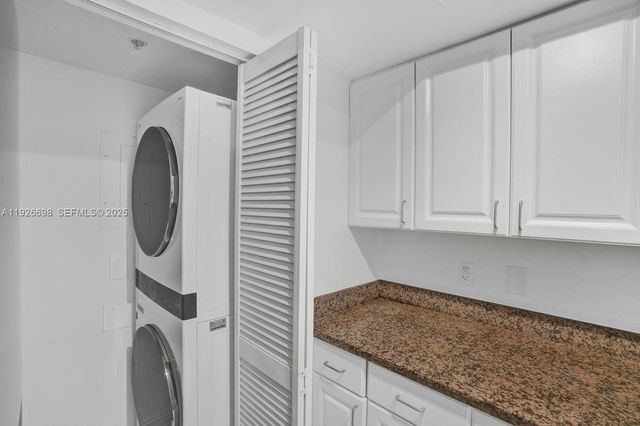 90 Alton Rd 2907, Miami Beach, FL 33139