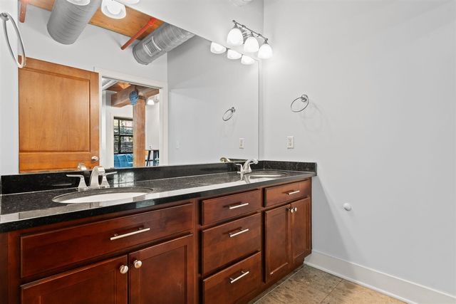 533 Columbia Avenue 022, Holland, MI 49423