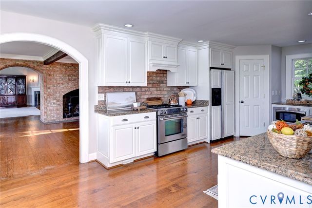 6454 Carmines Island Ln, Gloucester, VA 23072