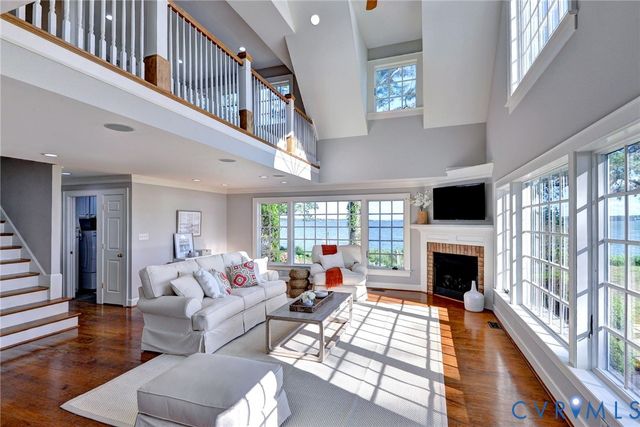 6454 Carmines Island Ln, Gloucester, VA 23072