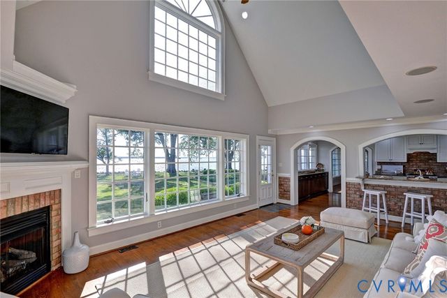 6454 Carmines Island Ln, Gloucester, VA 23072