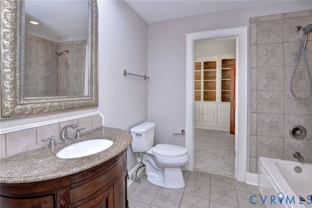 6454 Carmines Island Ln, Gloucester, VA 23072