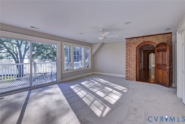 6454 Carmines Island Ln, Gloucester, VA 23072