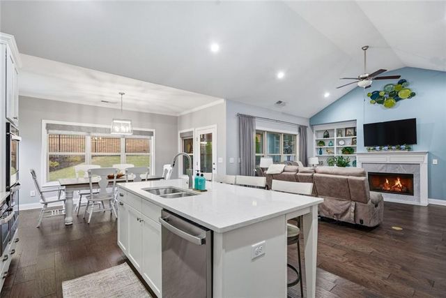 1815 Nestledown Drive, Cumming, GA 30040