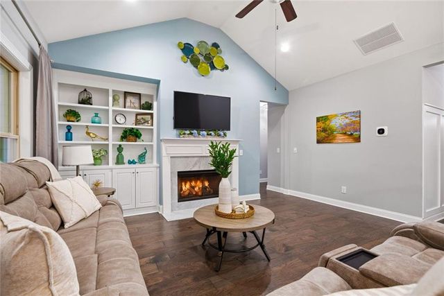 1815 Nestledown Drive, Cumming, GA 30040