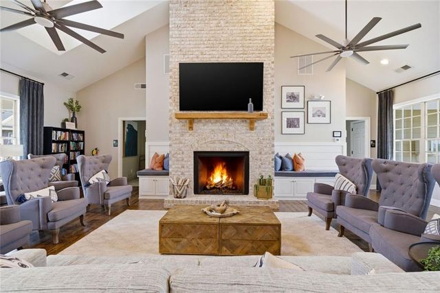 1815 Nestledown Drive, Cumming, GA 30040