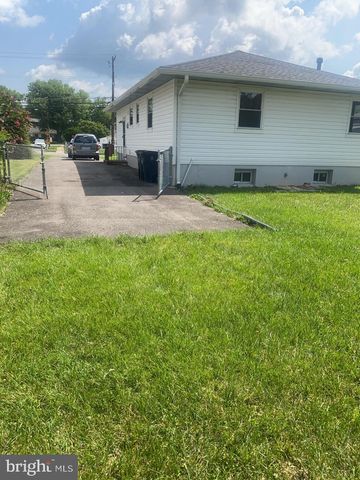 6215 AUTH RD, Suitland, MD 20746