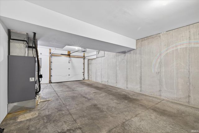 3764 E Cobble Creek Drive, Bloomington, IN 47401