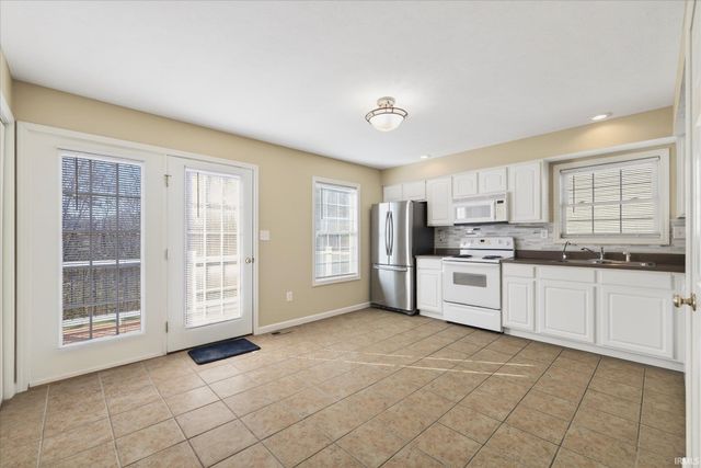 3764 E Cobble Creek Drive, Bloomington, IN 47401