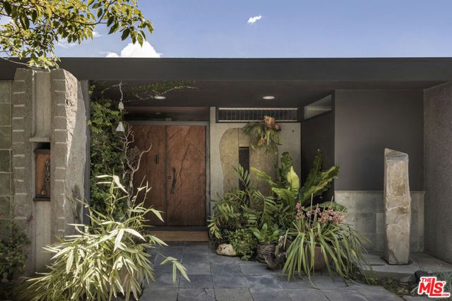 6190 Temple Hill Drive, Los Angeles, CA 90068