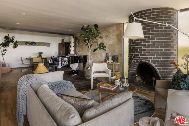 6190 Temple Hill Drive, Los Angeles, CA 90068