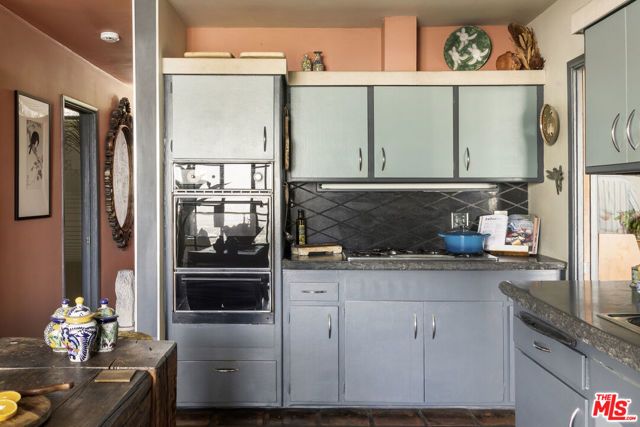 6190 Temple Hill Drive, Los Angeles, CA 90068