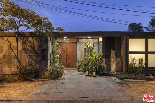 6190 Temple Hill Drive, Los Angeles, CA 90068