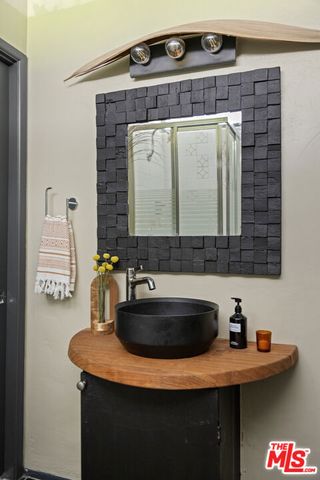 6190 Temple Hill Drive, Los Angeles, CA 90068