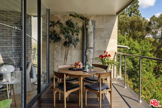 6190 Temple Hill Drive, Los Angeles, CA 90068