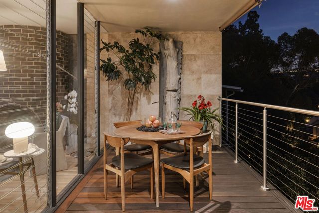 6190 Temple Hill Drive, Los Angeles, CA 90068