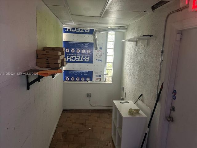 2125 Hollywood Blvd, Hollywood, FL 33020